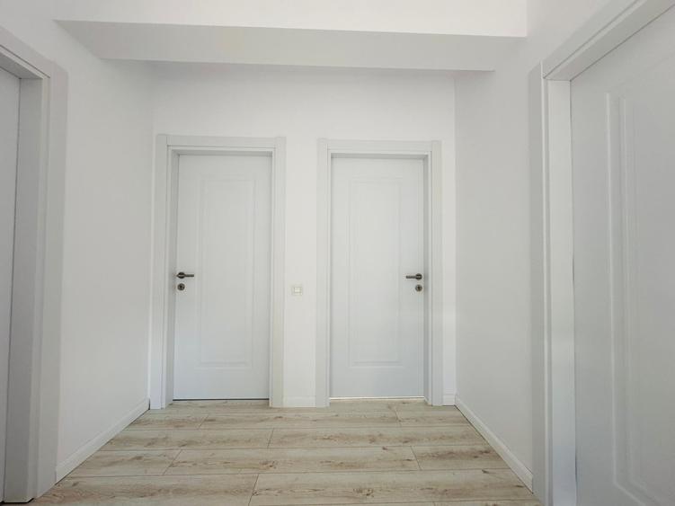 Casă individuală cu 4 camere cu Teren 270 Mp în Berceni