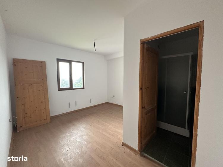 Spațiu comercial, de 936 mp, în Valea Călugărească