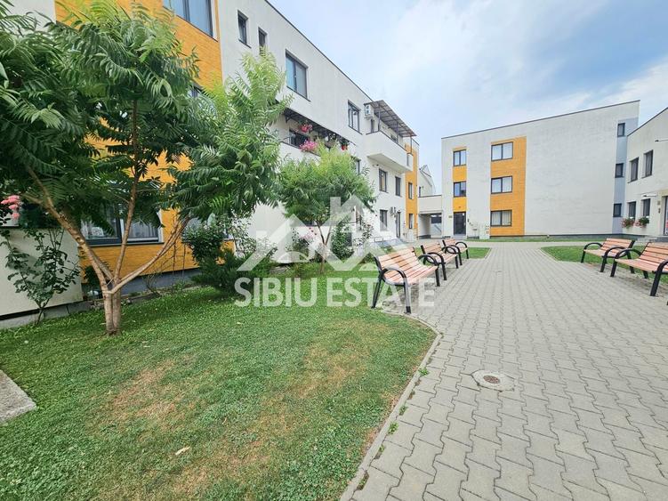 Apartament cu 3 camere decomandat, mobilat în Turnișor