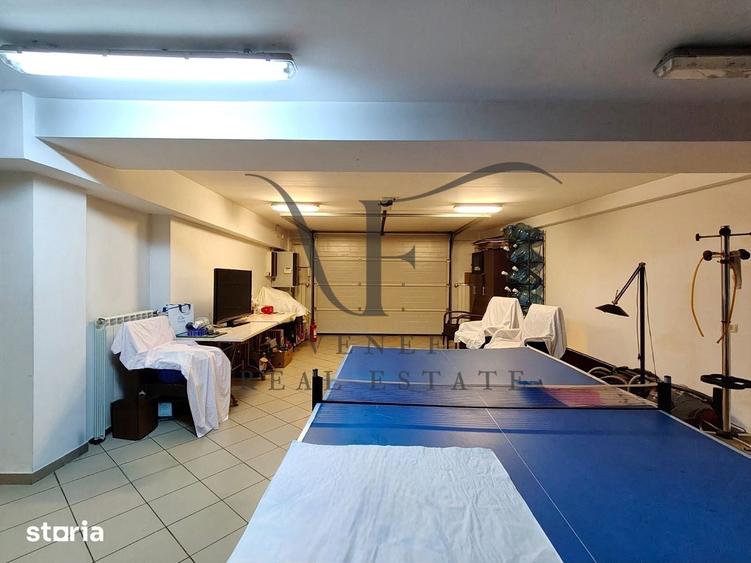 Casă cu 8 camere cu Teren 445 Mp în Herăstrău
