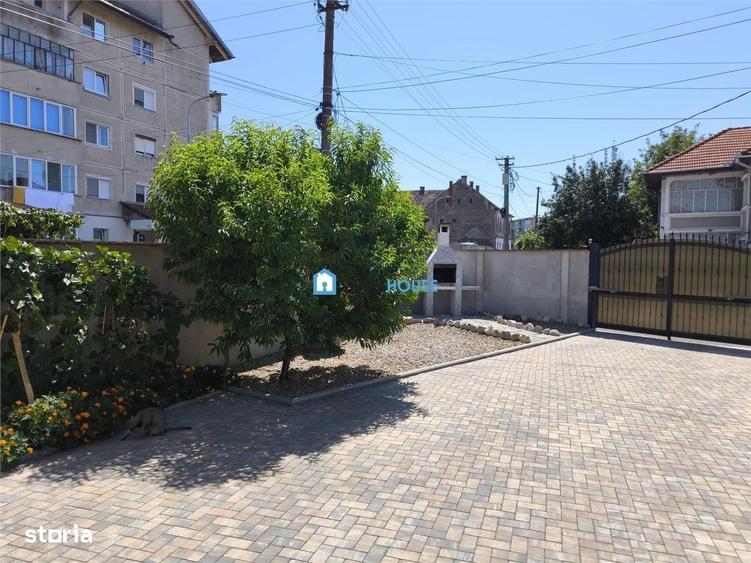 Casă cu 4 camere în Central