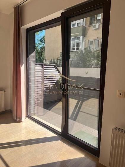Apartament cu 2 camere decomandat în Parcul Carol