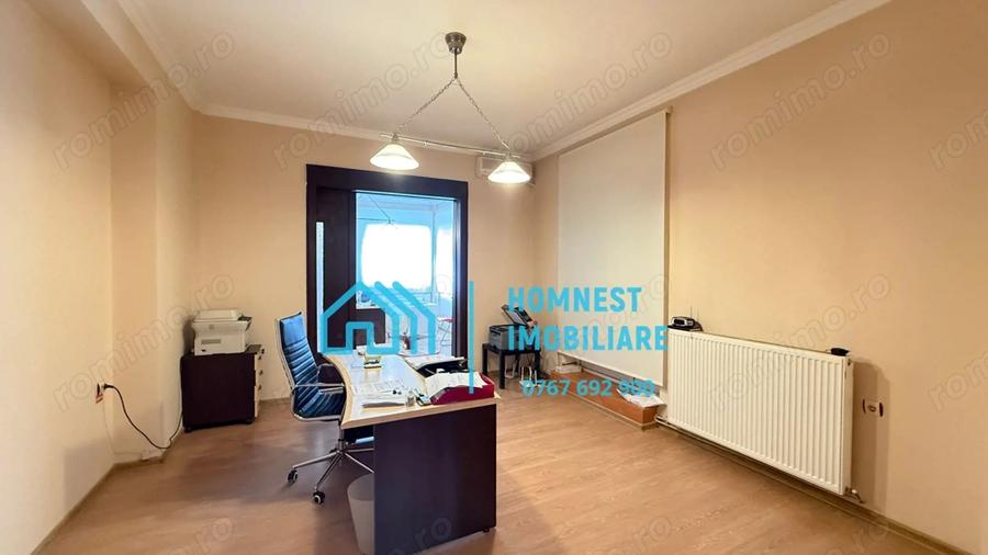 Apartament cu 3 camere semidecomandat în Calea Victoriei