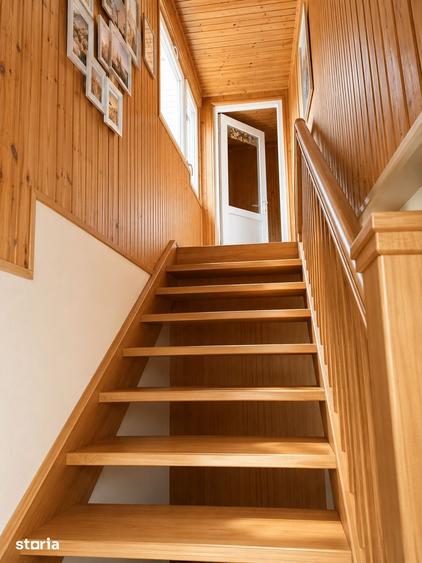 Casă cu 4 camere cu Teren 2317 Mp în Cornu