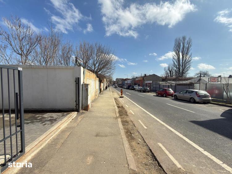 Teren de 800 mp, în Piața Centrală