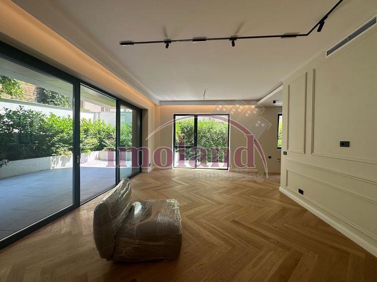 Apartament cu 3 camere decomandat în Floreasca
