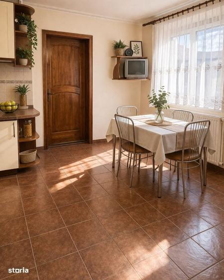 Casă cu 3 camere în Cristian