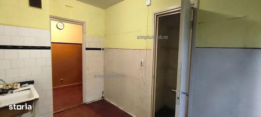 Apartament cu 3 camere în Brâncoveanu