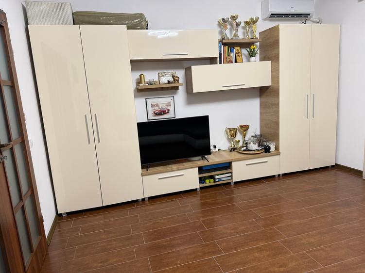 Apartament cu 2 camere decomandat în Mogoșoaia