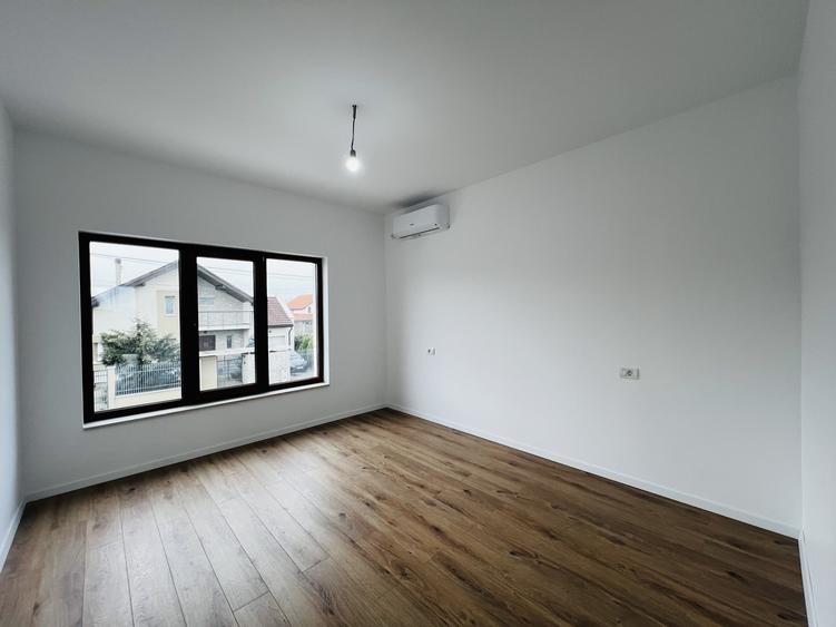 Duplex cu 4 camere cu Canalizare în Dumbrăvița