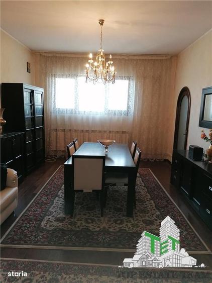Apartament cu 3 camere, mobilat în Magheru