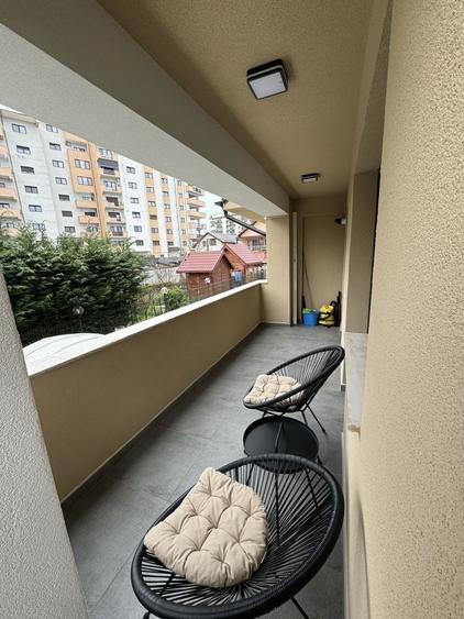 Apartament cu 2 camere decomandat în Exterior Vest