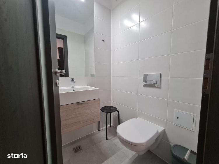 Apartament cu 3 camere în Barbu Văcărescu
