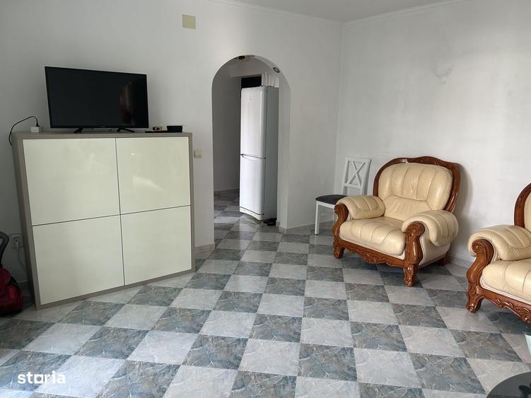 3 Camere,etaj 2 Centru - 8