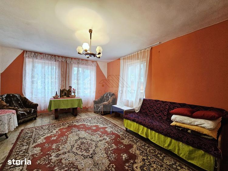 Casă cu 6 camere cu Teren 79 Mp în Central