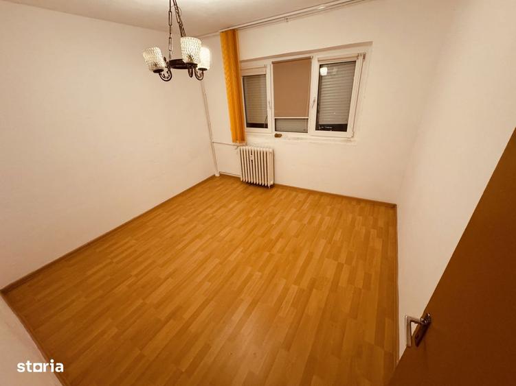Apartament cu 3 camere decomandat în Rahova