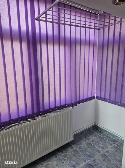 Apartament cu 4 camere decomandat în Micro 16