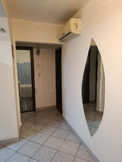 Inchiriez apartament 2 camere - 4