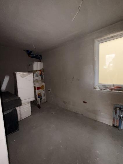 Duplex cu 4 camere cu Canalizare în Cetate