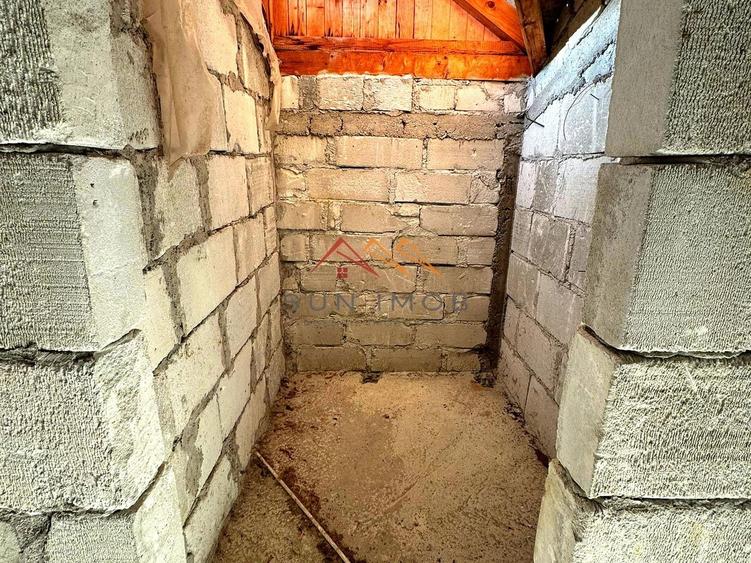 Casă cu 6 camere cu Canalizare în Cornu