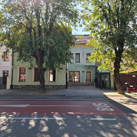 Spațiu comercial, de 150 mp, în Central