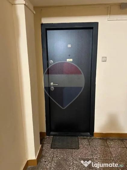 Apartament cu 3 camere decomandat în Rogerius