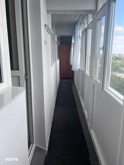 Apartament cu 3 camere decomandat în Berceni