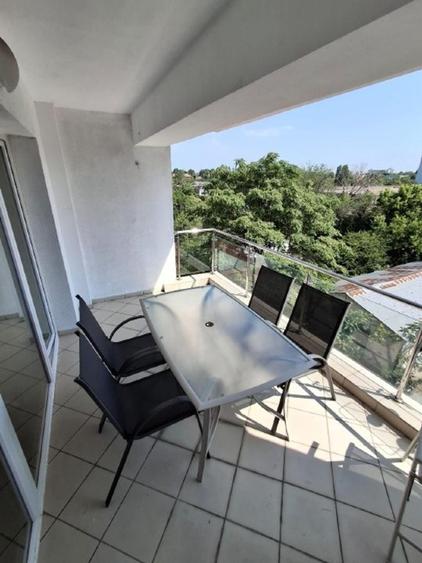 Apartament cu 3 camere decomandat, mobilat în Bucureștii Noi