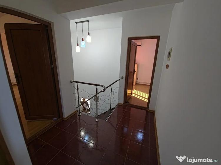 Casă cu 3 camere cu Teren 200 Mp în Cumpăna