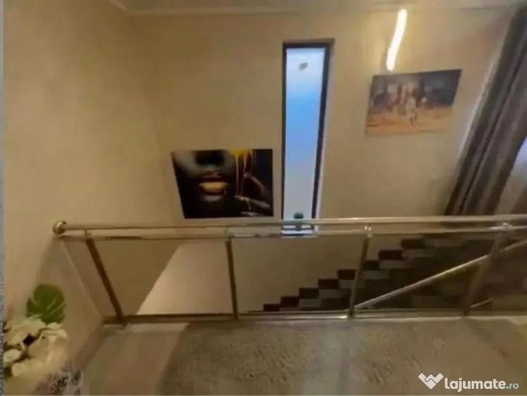 Casă cu 5 camere cu Teren 350 Mp în Strejnicu