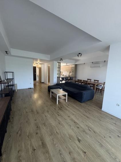 Vila 4 camere pe Lac Cosmopolis - 1