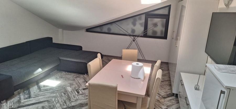 Apartament cu 2 camere în Traian