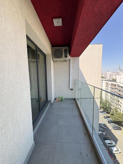 Apartament cu 3 camere decomandat, mobilat în Lujerului