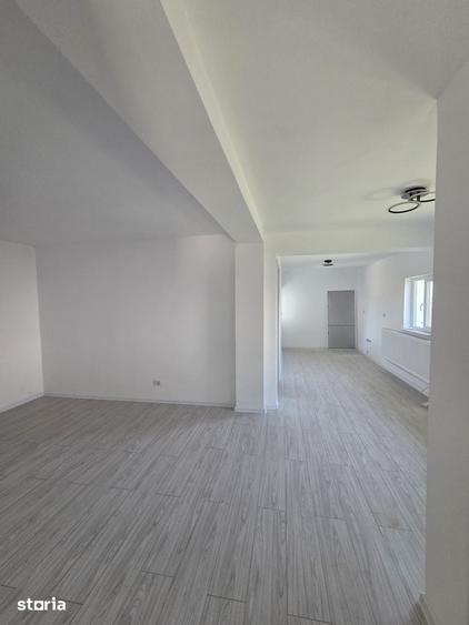 Casă cu 3 camere cu Teren 500 Mp în Dârmănești
