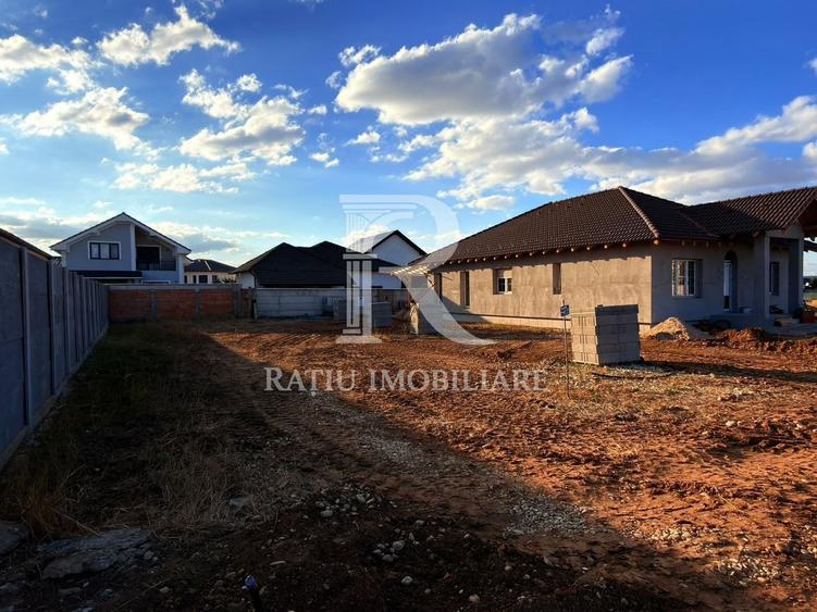 Teren Construcții intravilan de 460 mp, în Centura