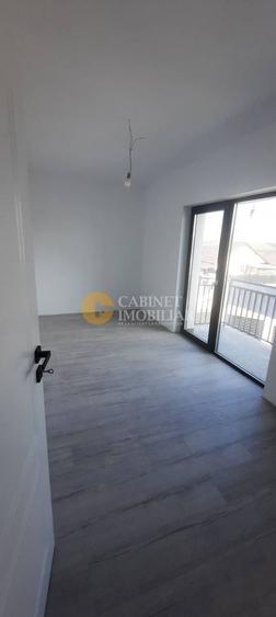 Duplex cu 4 camere cu Canalizare în Valea Adâncă
