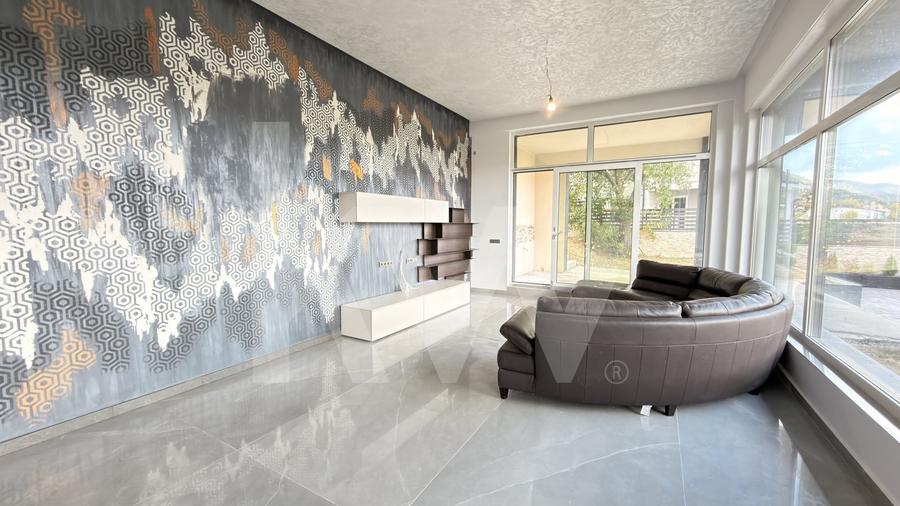 Casă individuală cu 5 camere cu Piscina în Cisnădie