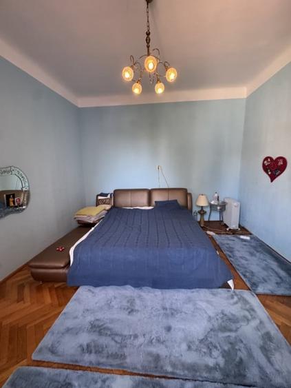 Casă individuală cu 5 camere cu Canalizare în Ultracentral