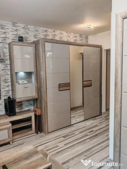 Garsonieră decomandată în Exterior Vest