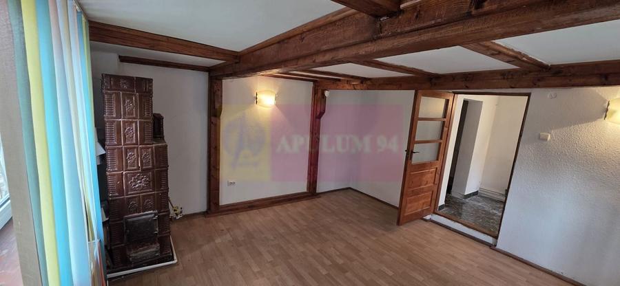 Casă individuală cu 5 camere cu Canalizare în Piatra Arsă