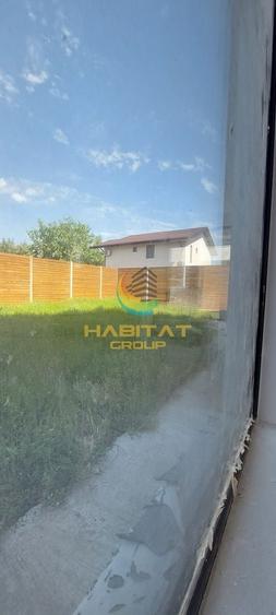 Casă individuală cu 4 camere cu Canalizare în Central