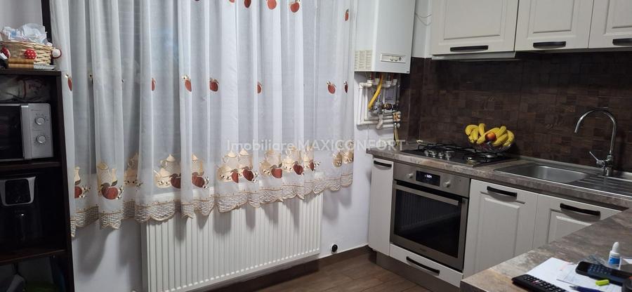 Casă cu 4 camere cu Teren 165 Mp în Buzaului