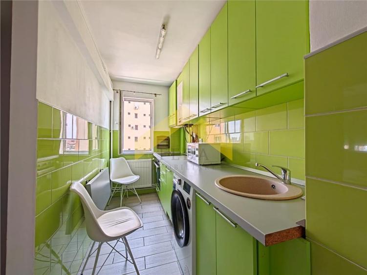 Apartament cu 3 camere decomandat în Aurel Vlaicu