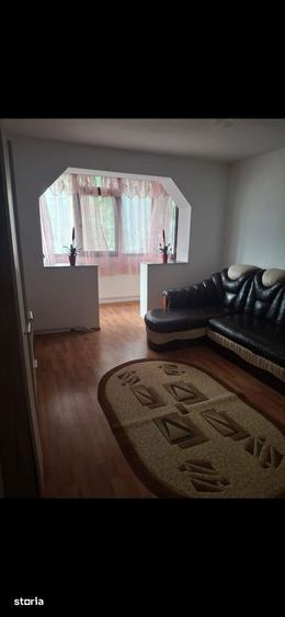 Apartament cu 2 camere, mobilat în Central