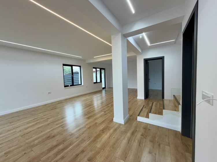 Casă cu 4 camere în Bariera Vâlcii