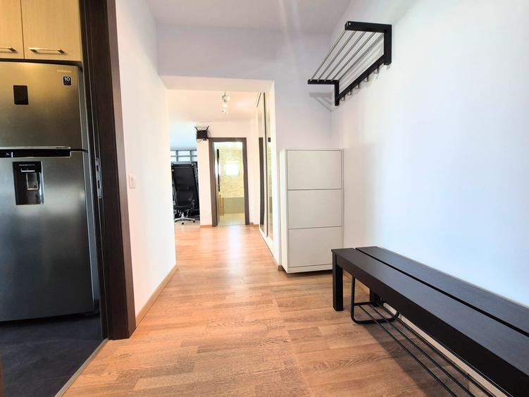 Apartament cu 3 camere decomandat în Metalurgie
