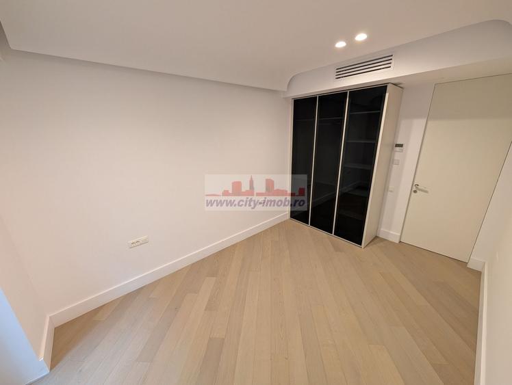 Apartament cu 3 camere decomandat în Iancu Nicolae