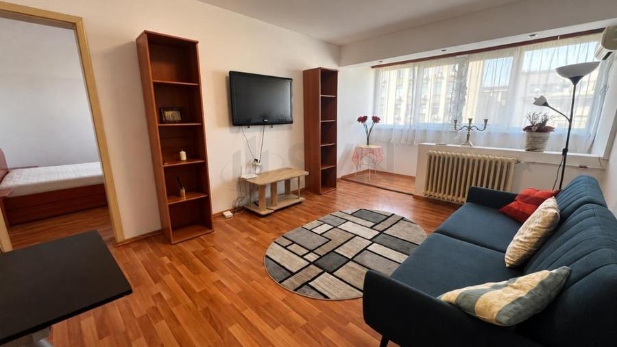 Apartament cu 2 camere semidecomandat, mobilat în Universitate