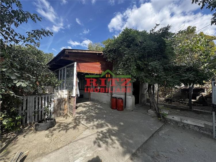 Casă cu 5 camere cu Teren 628 Mp în Orașul de Jos