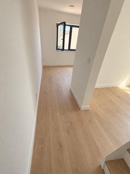 Casă individuală cu 5 camere cu Teren 470 Mp în Berceni